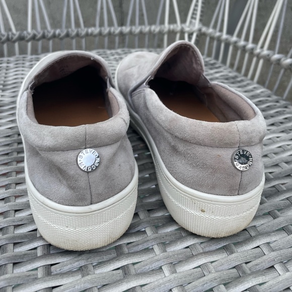 Steve Madden Gills Suede Platform Slip-on Sneaker - Picture 3 of 10